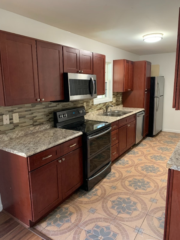 Building Photo - 720 Ohio Pike