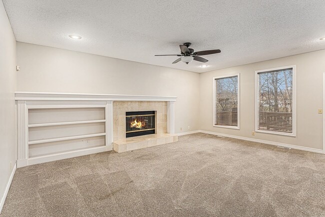 Photo - 4 Bed 5 Bath home creek view in back