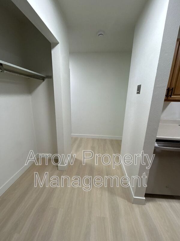 215 E Arbor Ave