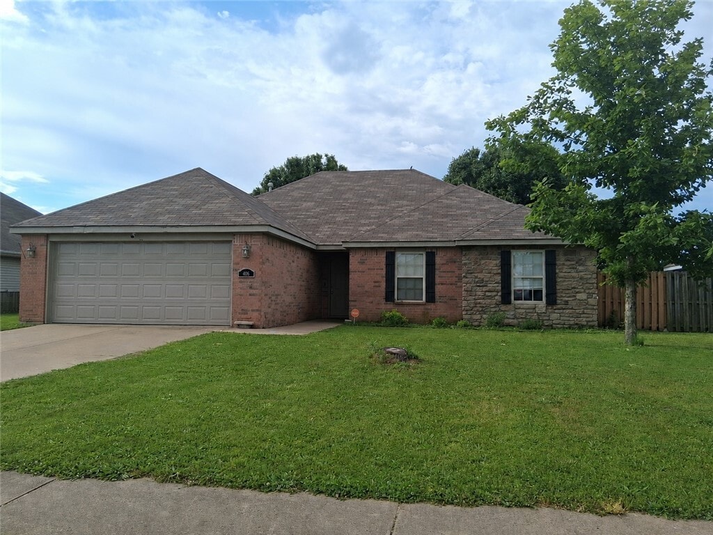 Photo - 406 E Post Rd
