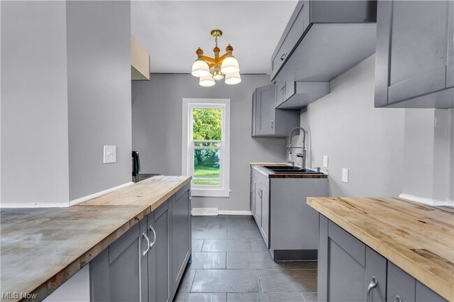 Photo - 223 W 15th St Casa