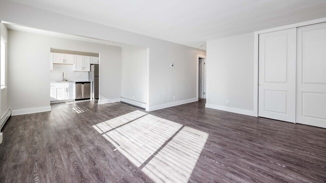 Photo - Parklane Apartments