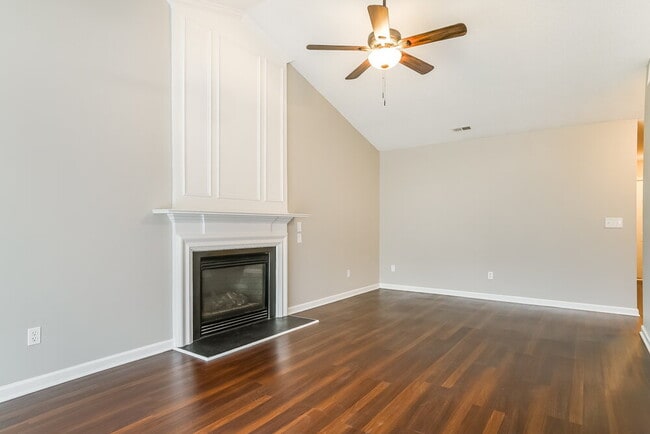 Photo - 5515 Scenic Brook Ln