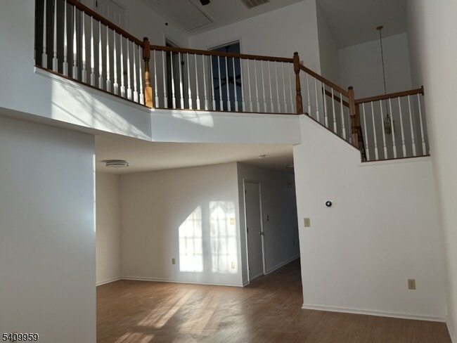 Photo - 2 Washington Ct