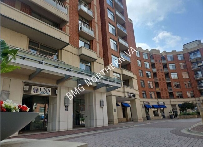 Building Photo - 3650 S Glebe Rd