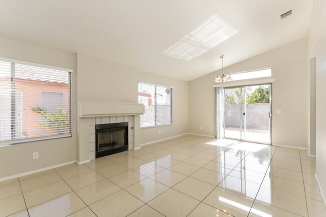 Photo - 5901 Commodore Cove Dr