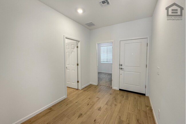 Photo - 4Bed/3Bath House in Northern Surprise! Ready for Immediate Move-In! -- BRAND NEW! NEVER LIVED IN!