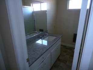 Baño - 4415 Ocean View Blvd