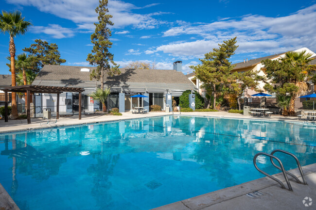 Building Photo - RIDGEMAR Rental