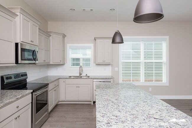 Photo - 4 Bedroom 4.5 Bathroom New Home!! Now offe...