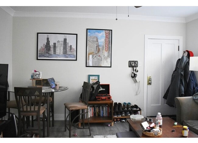 Photo - 3819 1/2 N Greenview Ave Unit 1E