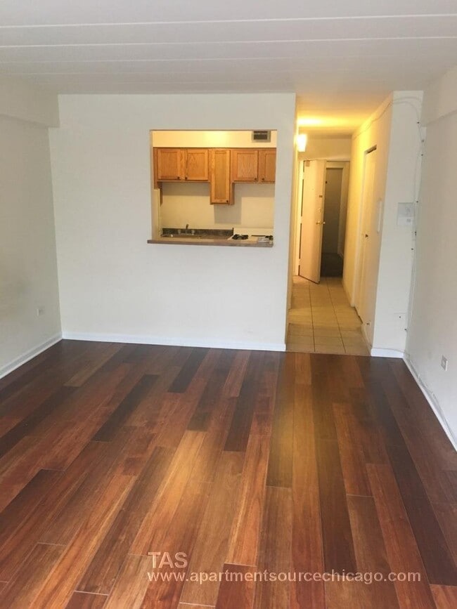 Photo - 6821 N Sheridan Rd Unit 6821 North Sheridan