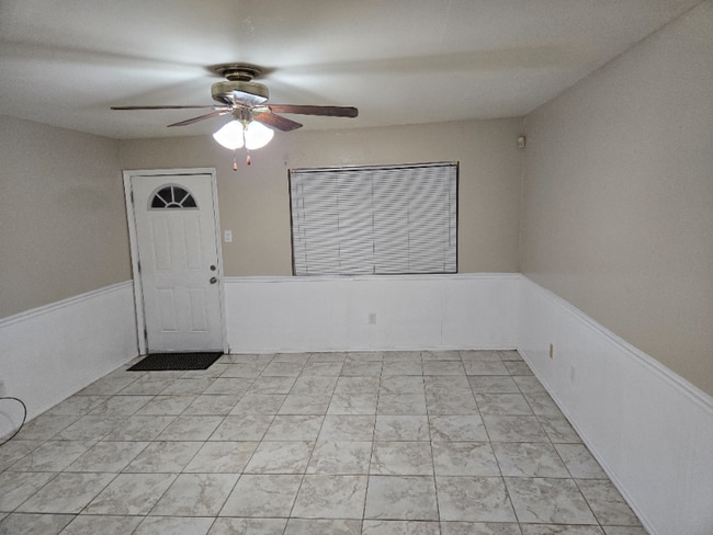 Photo - 428 Holy Cross Pl