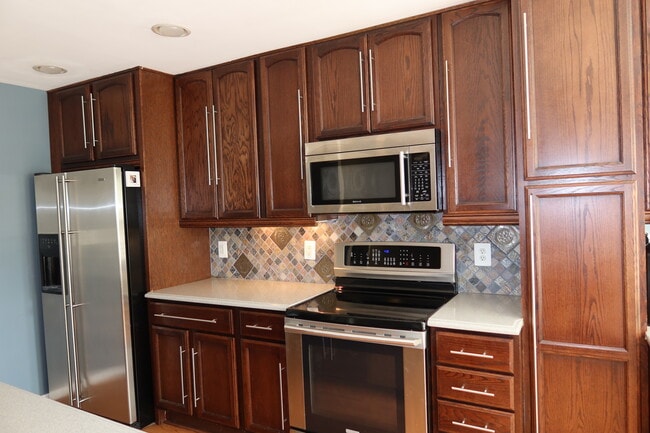 Photo - 1717 Ascot Way Unit F