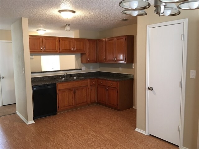 707 Ford Dr
