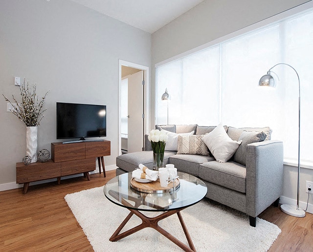 Photo - Yello on Yates