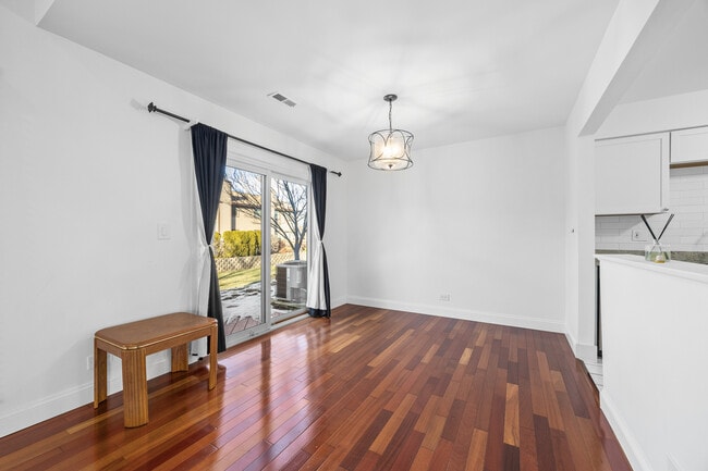 Photo - 120 White Birch Ln