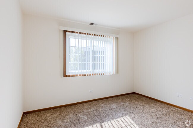 2BR, 2BA - First Bedroom - Woodcreek