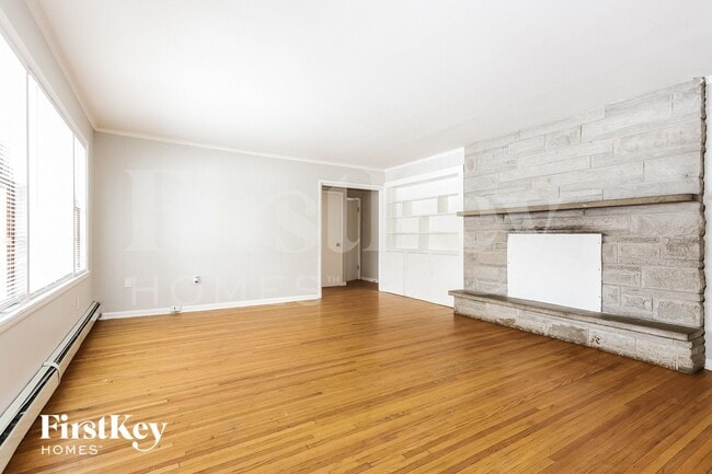 Photo - 2524 Golfview Dr