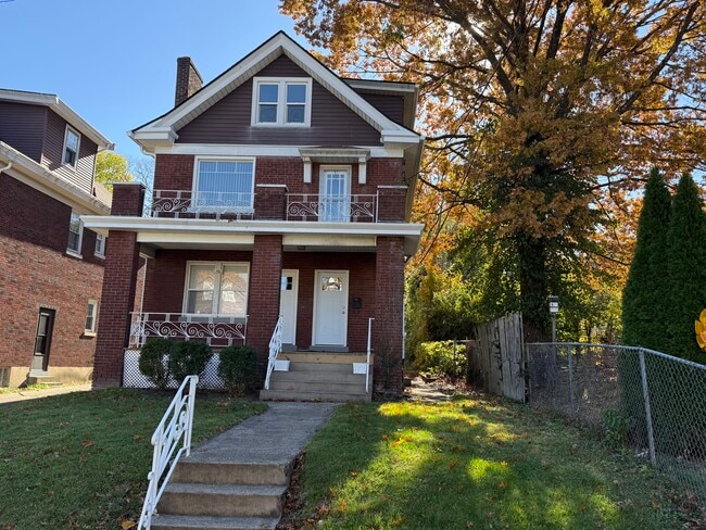 Building Photo - 4377 Saint Lawrence Ave Unit 1