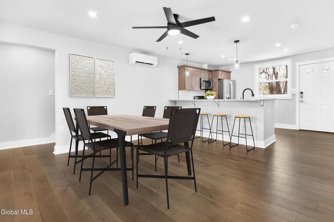 Photo - 103 E High St Unidad 4