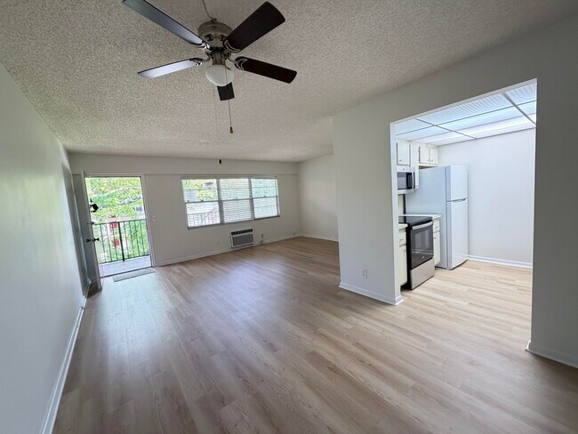 Photo - 100 SW 132nd Way Unit 303k