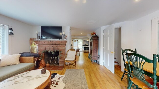 Photo - 14 Franklin Ave