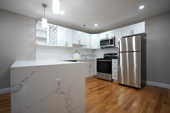 Photo - 1198 Commonwealth Ave Unidad 35