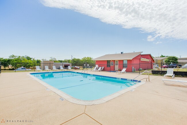 Photo - 711 Santa Fe Dr Unit Apt