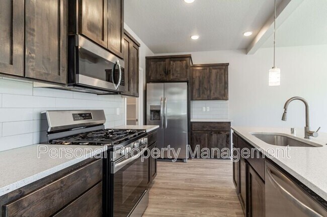 Photo - 8711 NE 43rd Pl