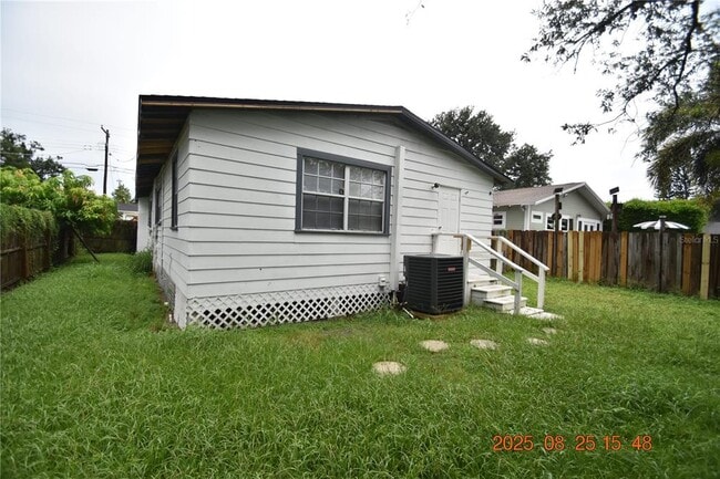 Photo - 205 W Haya St