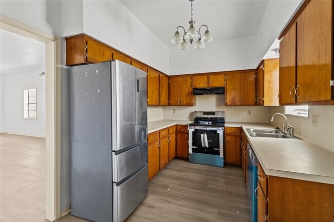 Photo - 1521 Avenue O