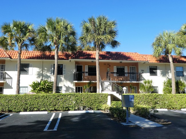 Photo - 701 Avenue L Ave Condo Unit 103-A