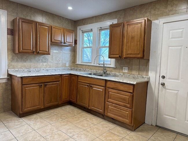 Photo - 1503 State St