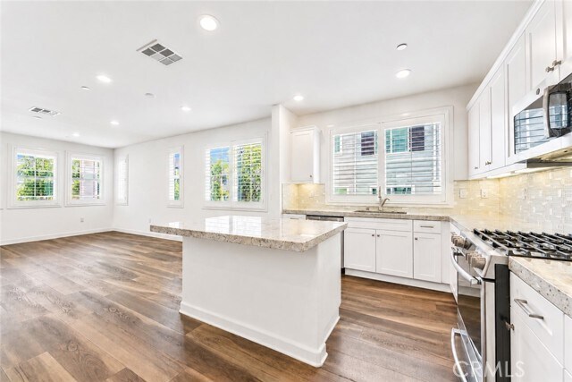4316 Canyon Coral Ln