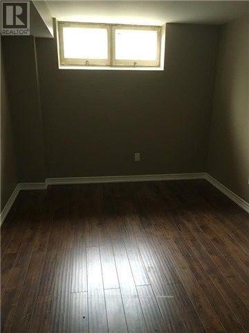 Photo - 17 Dixington Crescent