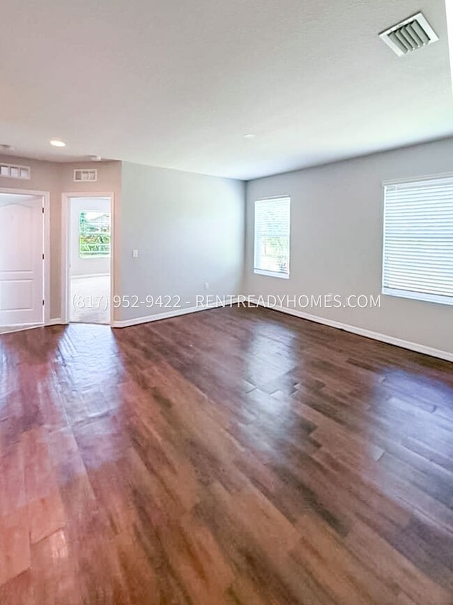 Photo - 3943 Claybrook Dr