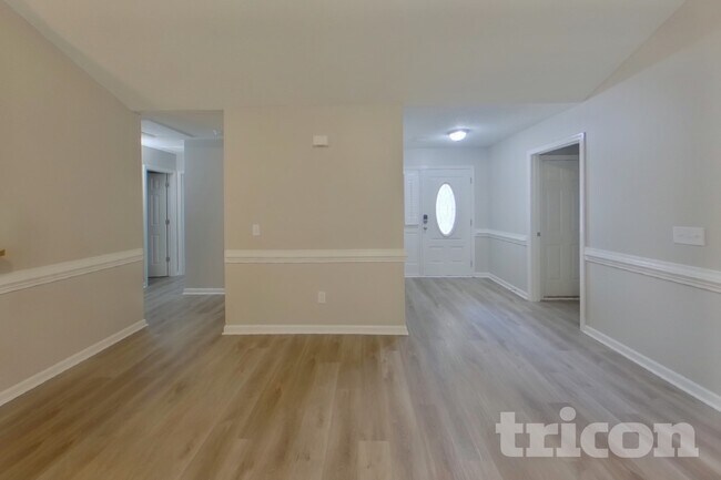 Photo - 89 Smokewood Dr