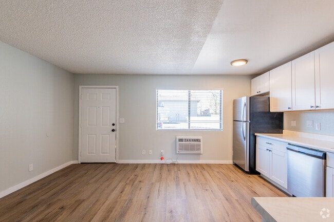 1BR, 1BA