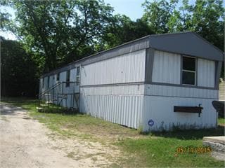 Building Photo - 1110 College Cir S