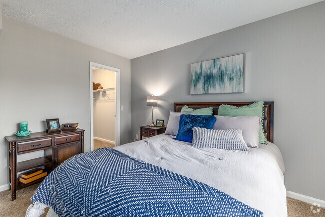 Cambridge 2BR, 2BA - 1,031SF - Second Bedroom