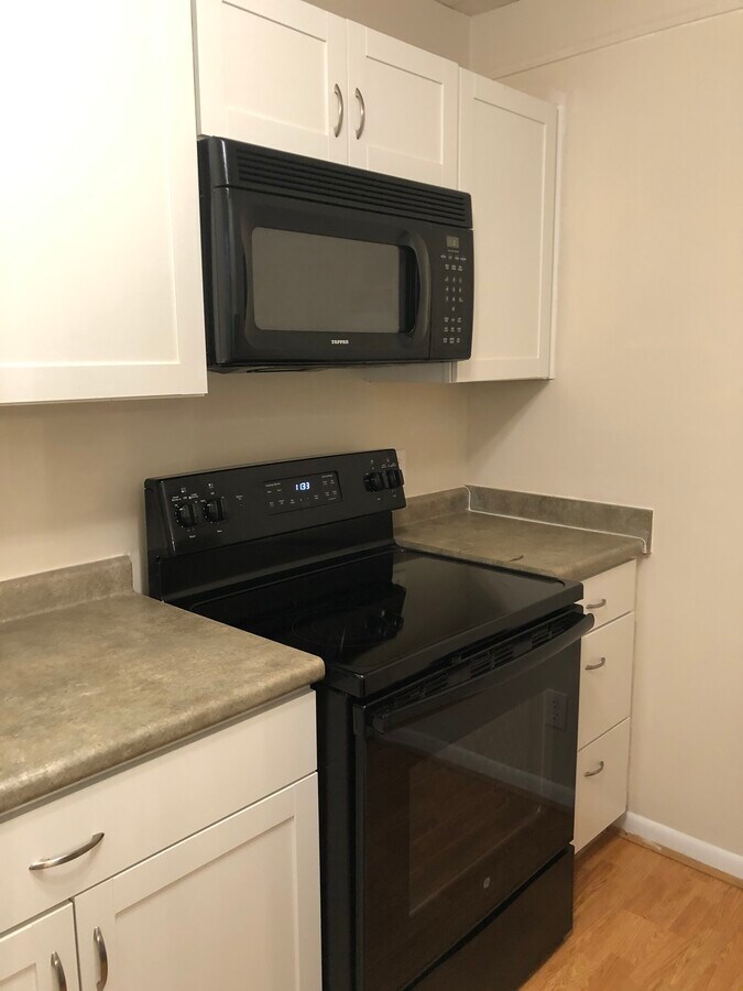 Photo - 667 Bartons Landing Pl Unit 5