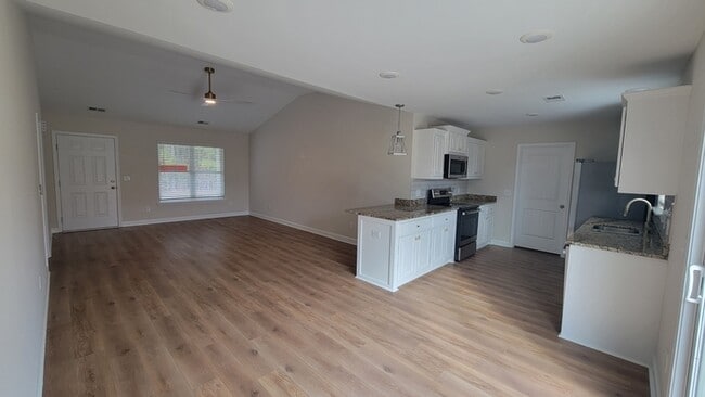 Photo - 1367 Wildwood Ln