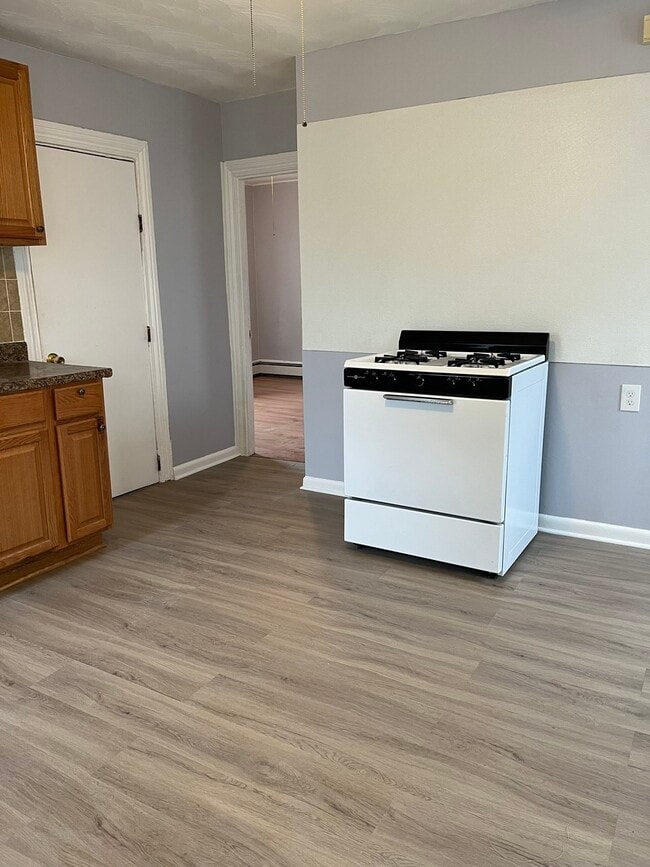 108 Capital St Unit 1