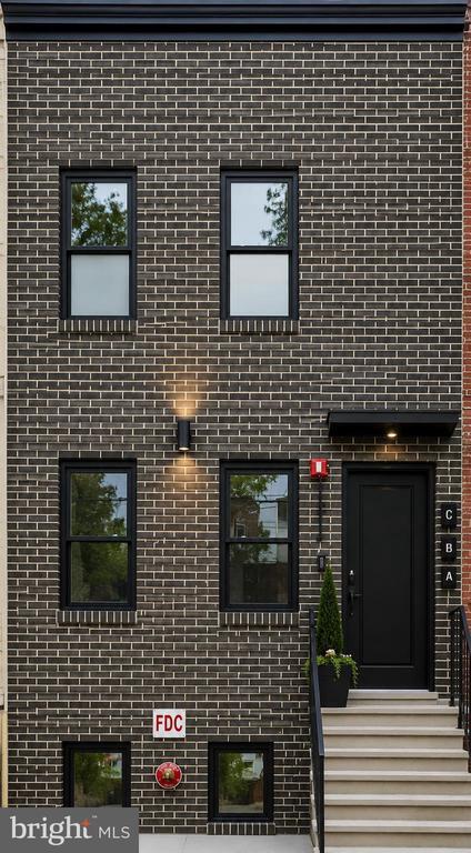 Photo - 917 N 43rd St
