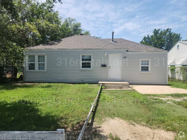 Building Photo - $995 - 3 bedroom / 1 bathroom - Single Fam... Rental