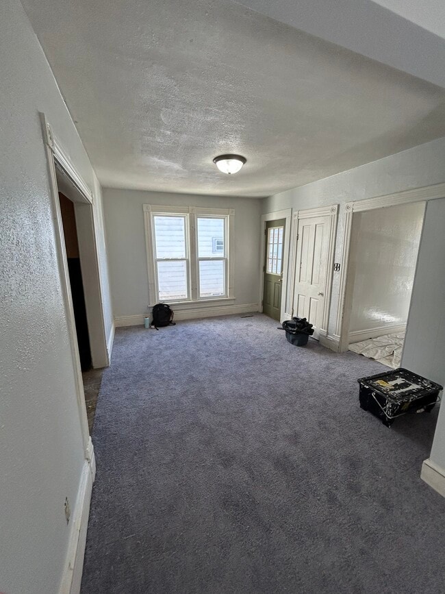 Photo - 732 Scott Ave