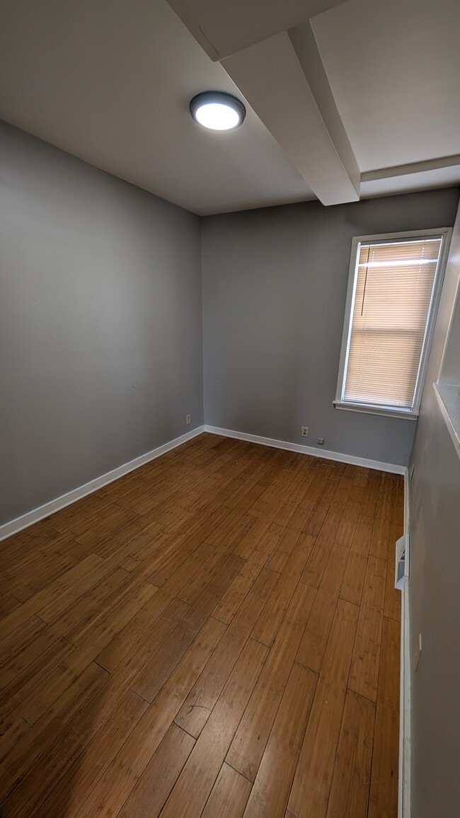 Photo - 2609 N Fratney St Unit 2609 LR
