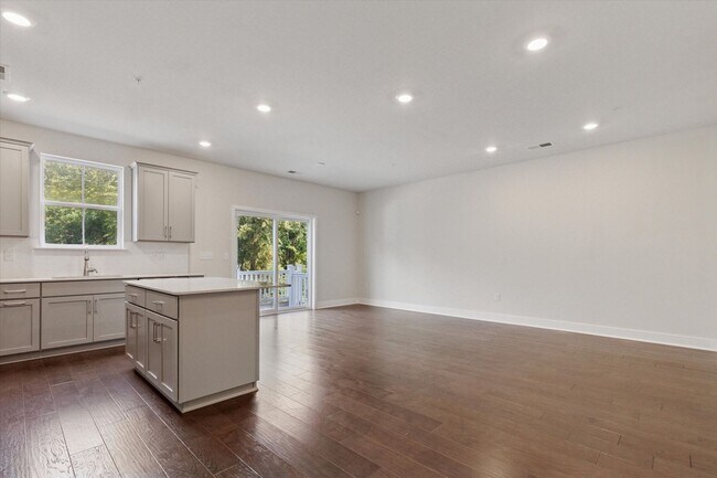 Photo - 3 Bedroom, 2.5 Bath Townhome in Steelpoint...
