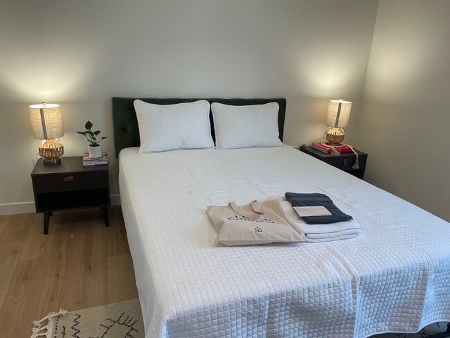 Photo - Eddy 840 Harvard Co Living